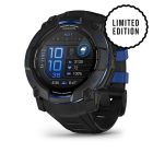 Garmin Instinct 3 GPS Okosóra – 50 mm, AMOLED Kijelző (Limited Edition – Fekete/Kék Tok, Fekete Szilikon Szíjjal)